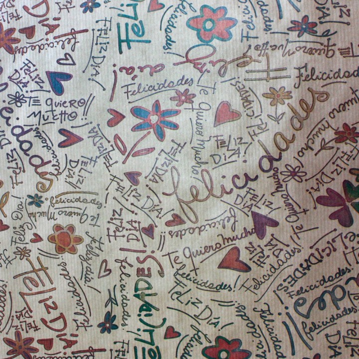 Bobina de Papel de Regalo Kraft Felicidades Varios Colores 62cms 100m